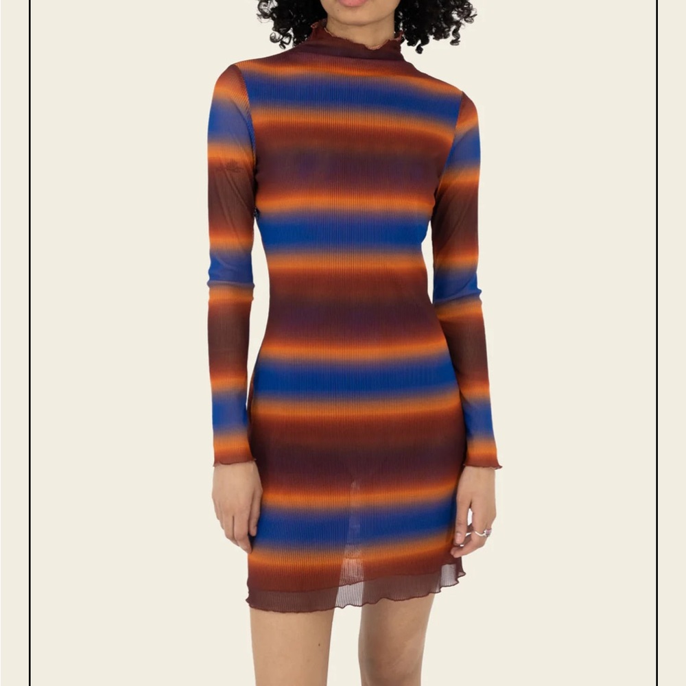 Find me now aurora dress size small